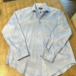 Calvin Klein men’s no iron button down shirt in beautiful blue